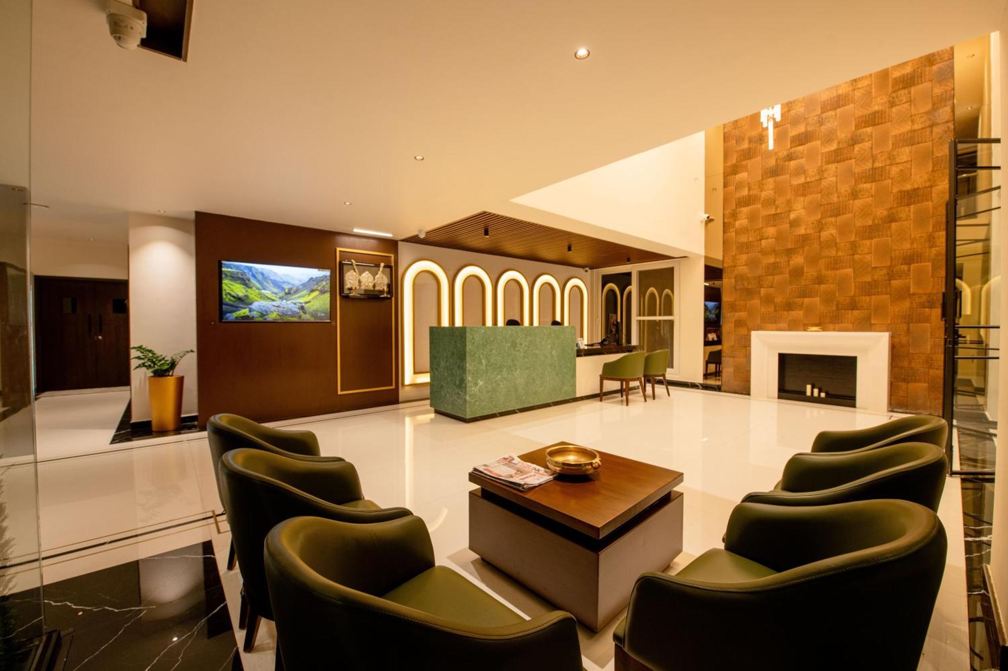Hotel Mysore Radiance Екстериор снимка