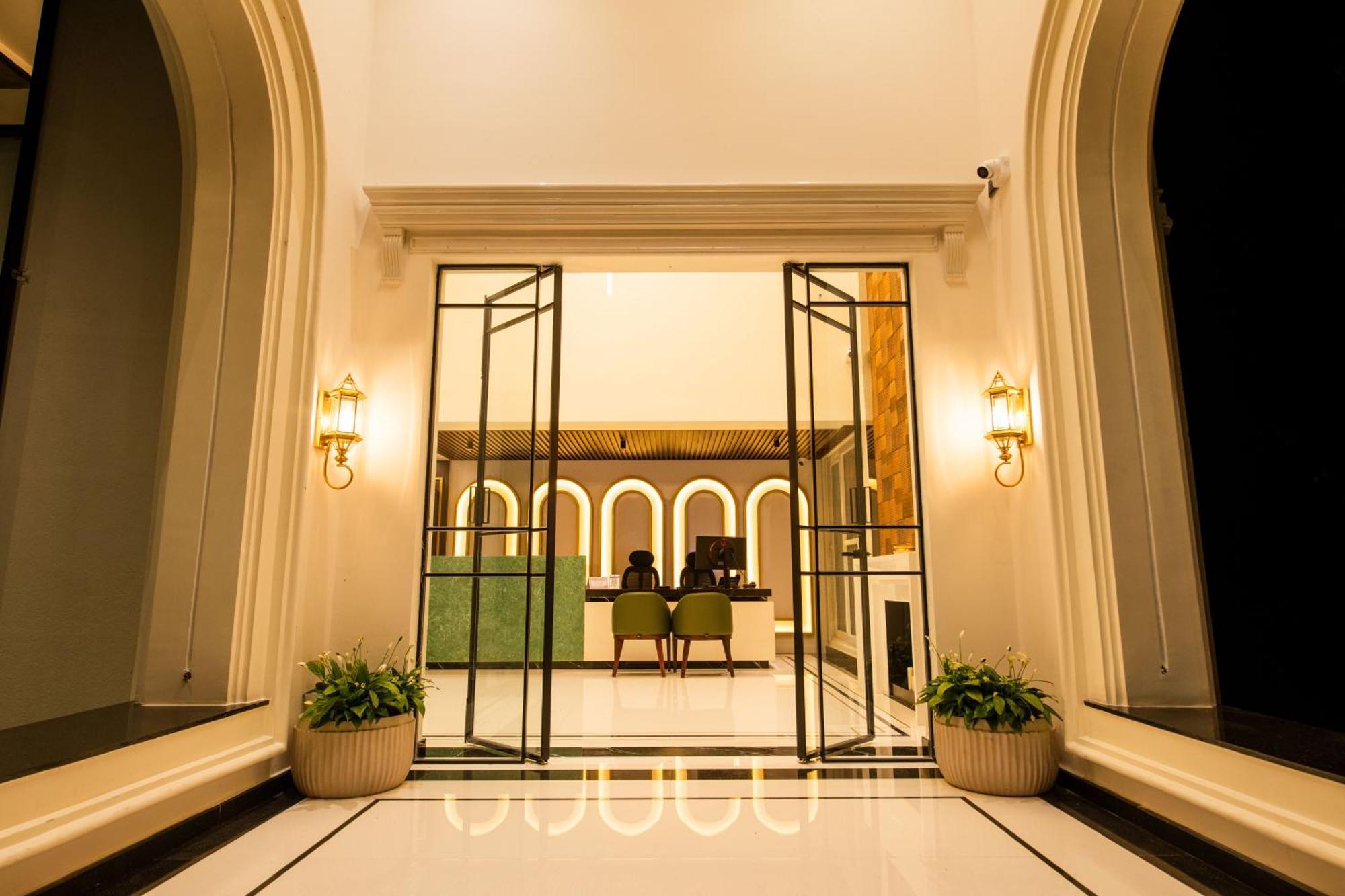 Hotel Mysore Radiance Екстериор снимка