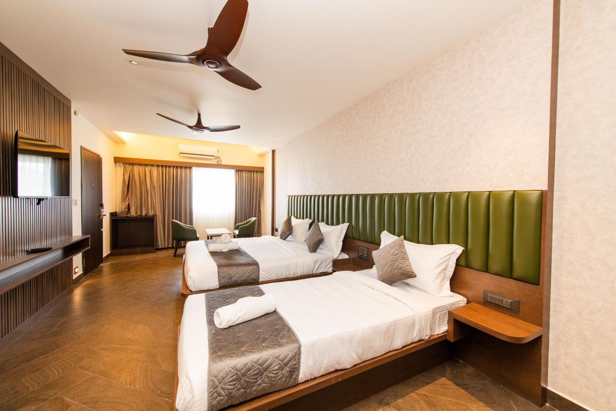 Hotel Mysore Radiance Екстериор снимка