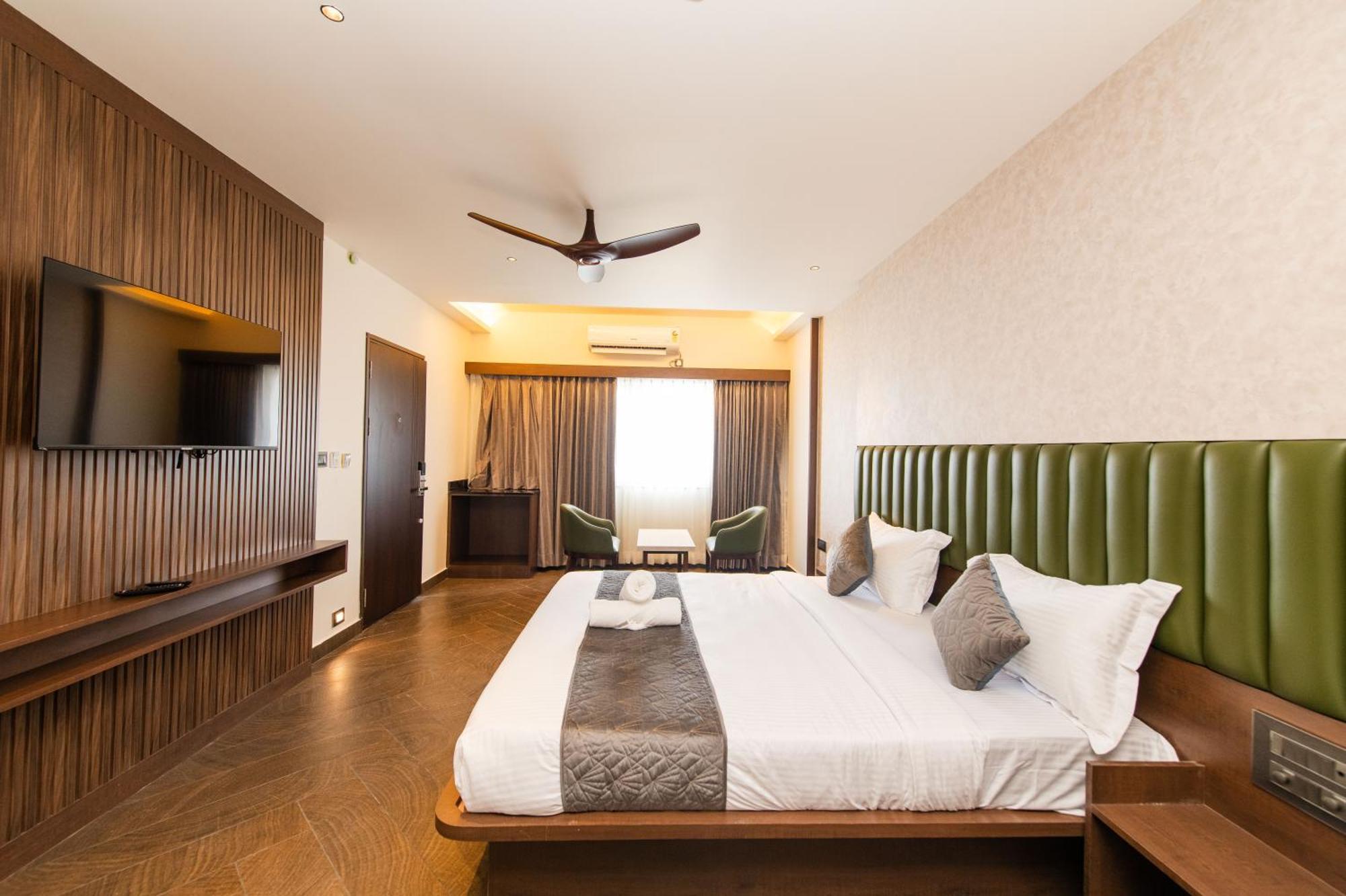 Hotel Mysore Radiance Екстериор снимка