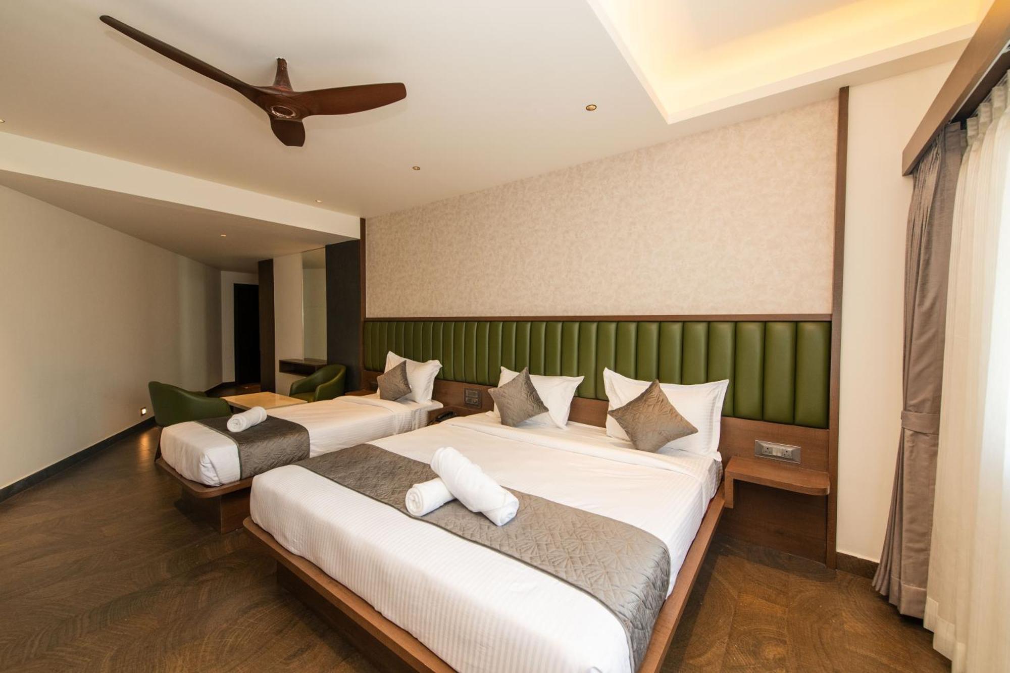 Hotel Mysore Radiance Екстериор снимка