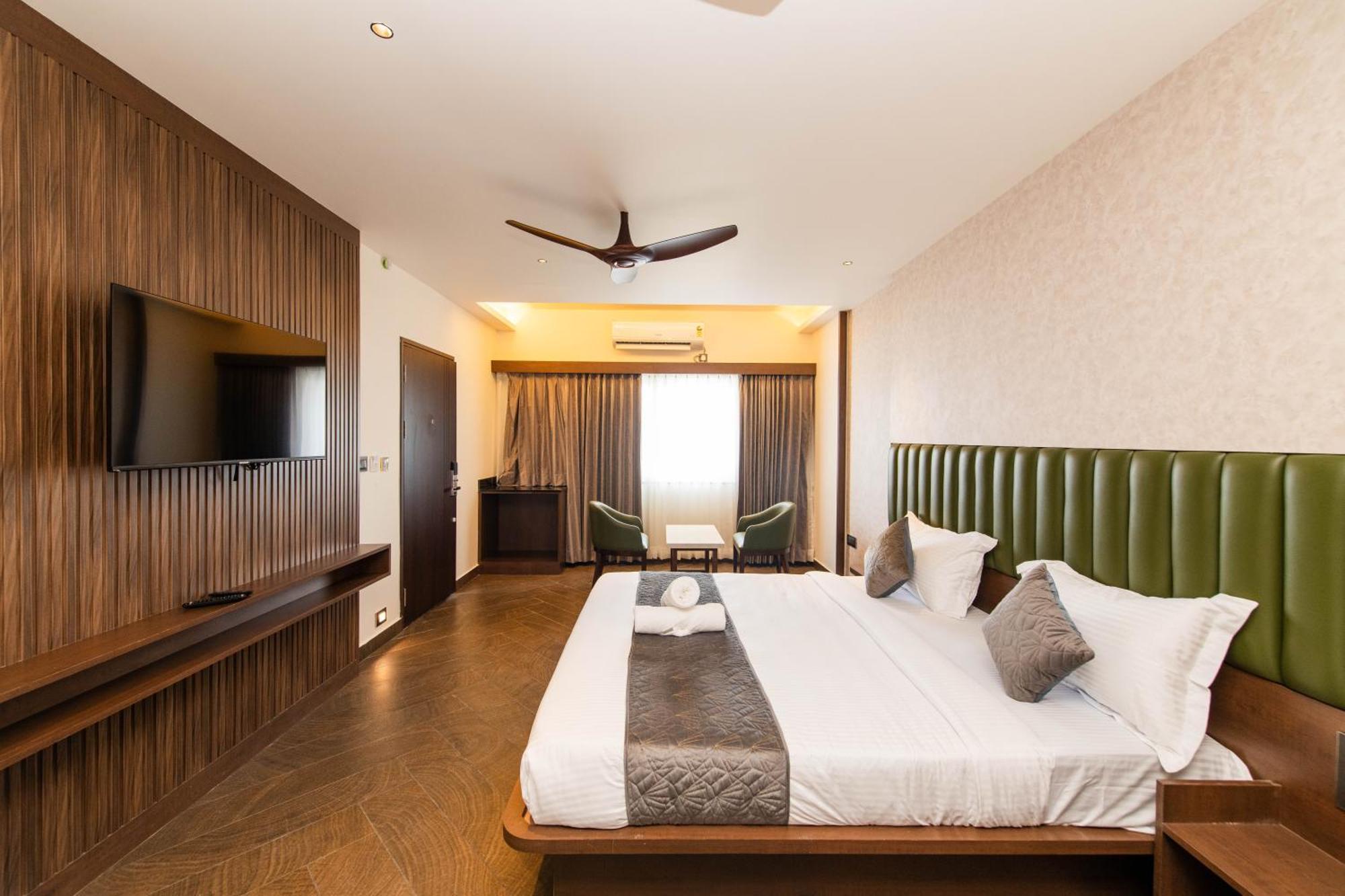 Hotel Mysore Radiance Екстериор снимка