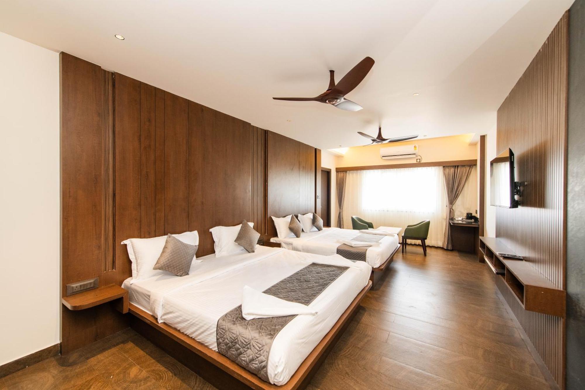 Hotel Mysore Radiance Екстериор снимка